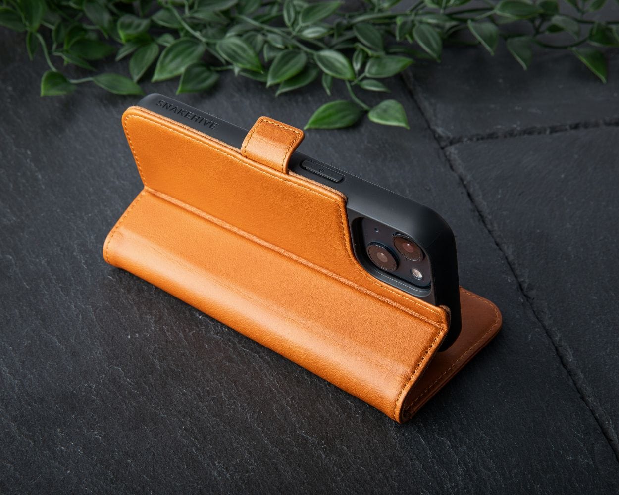 Apple iPhone 14 - Metro Leather Wallet Phone Case