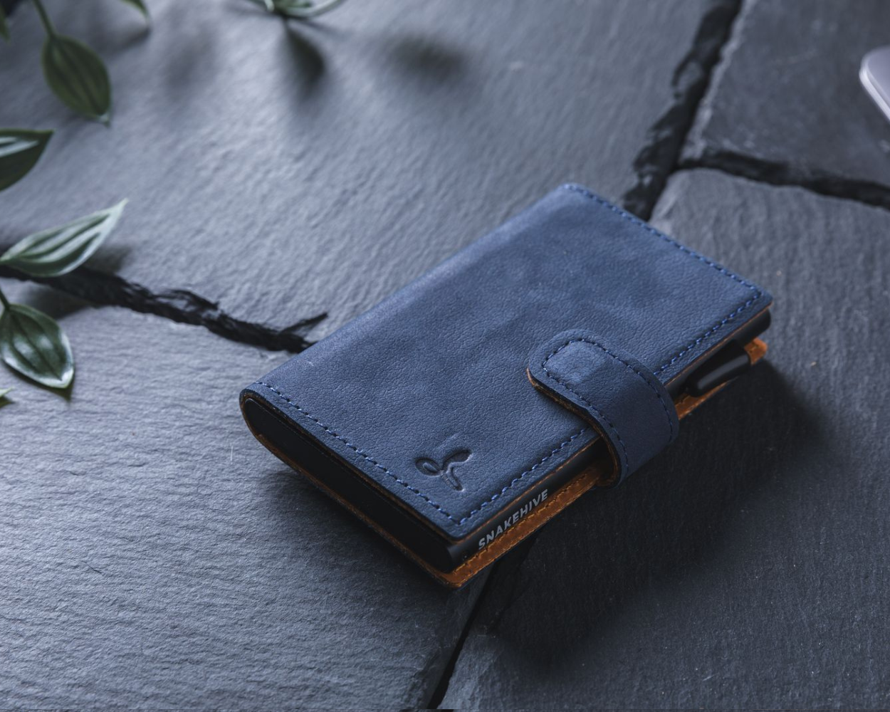 Vintage Leather Smart RFID Wallet