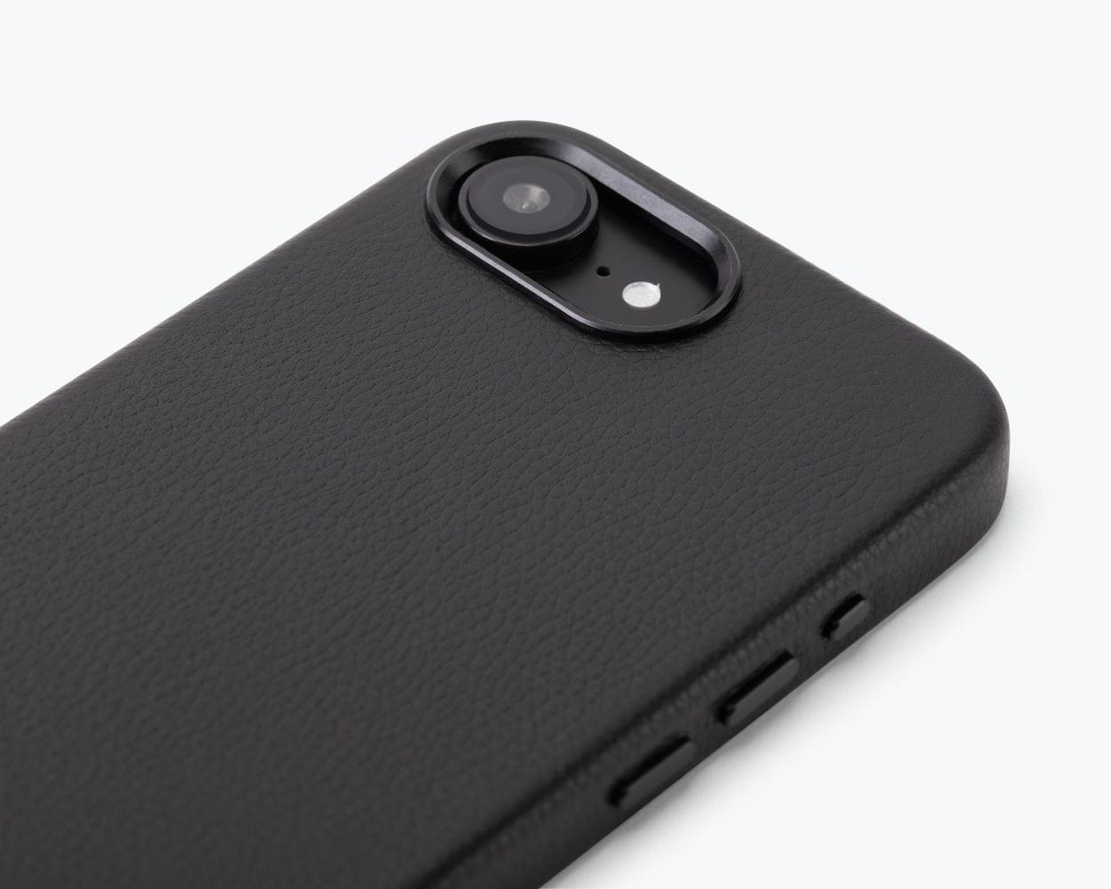 Apple iPhone 16e - Metro Leather Bumper Phone Case