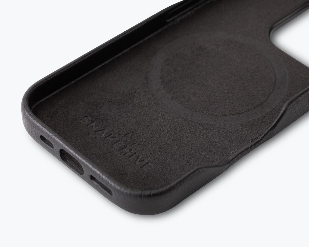 Apple iPhone 16 Pro - Metro Leather Bumper Phone Case