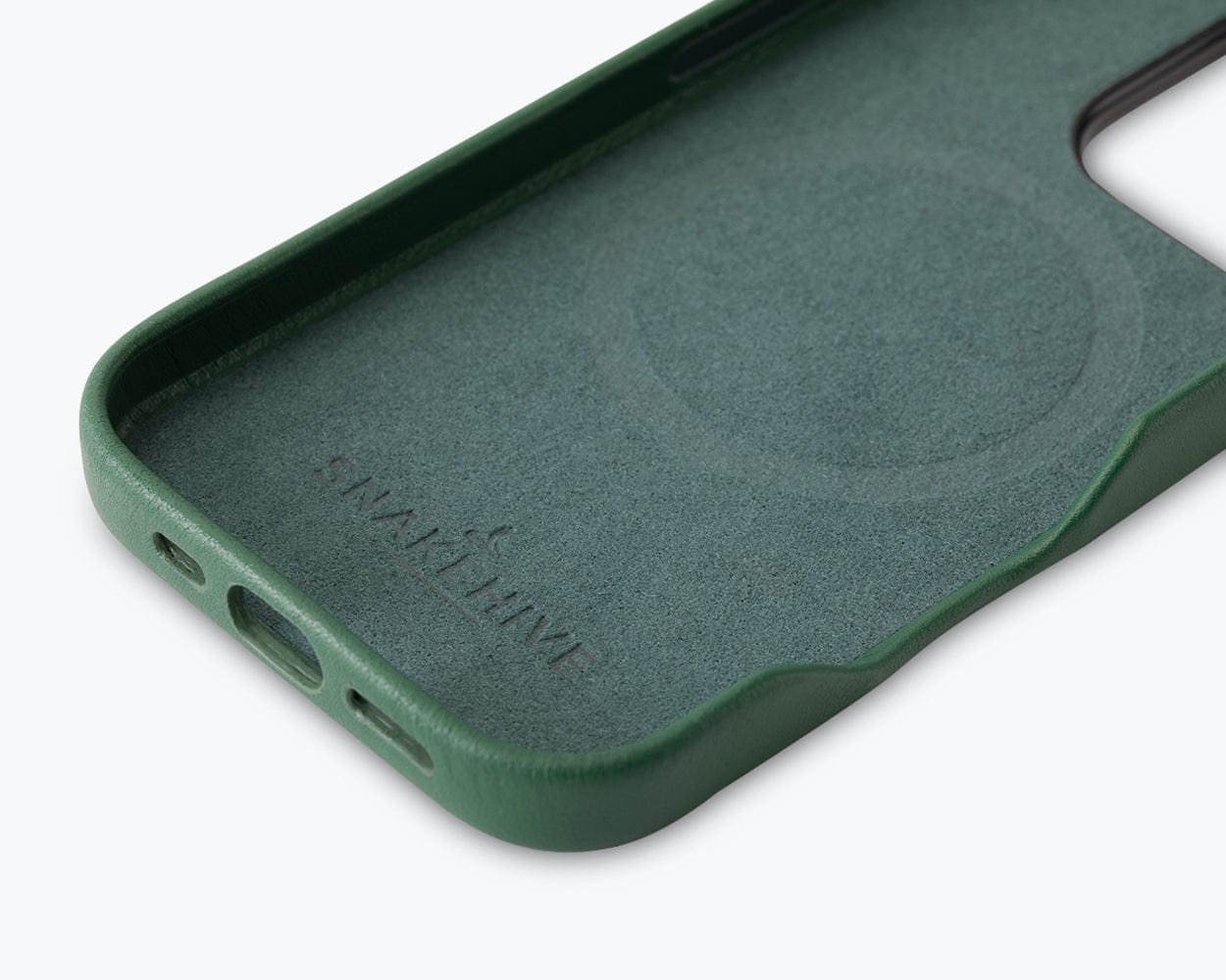 Apple iPhone 16 Pro - Metro Leather Bumper Phone Case