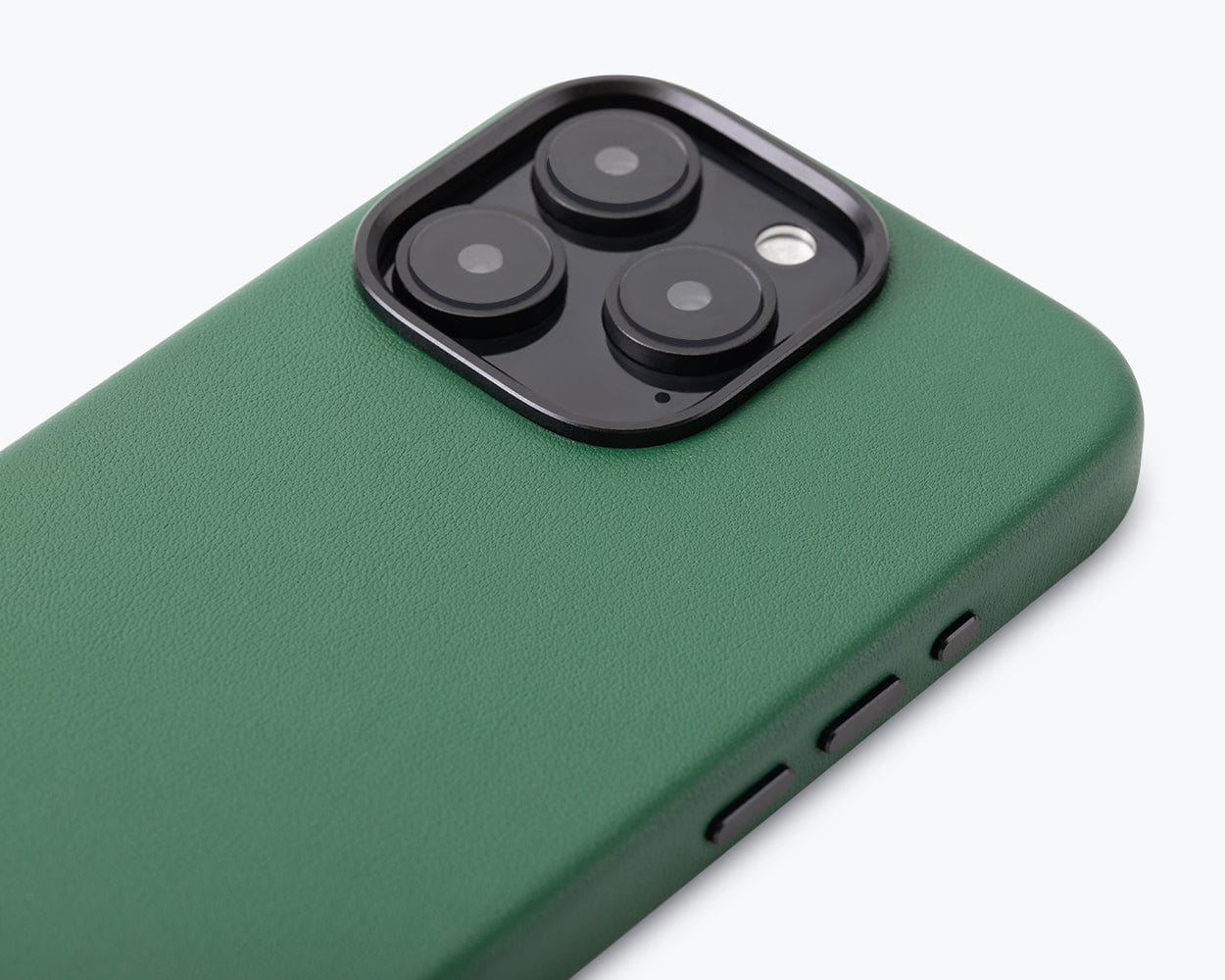 Apple iPhone 16 Pro - Metro Leather Bumper Phone Case